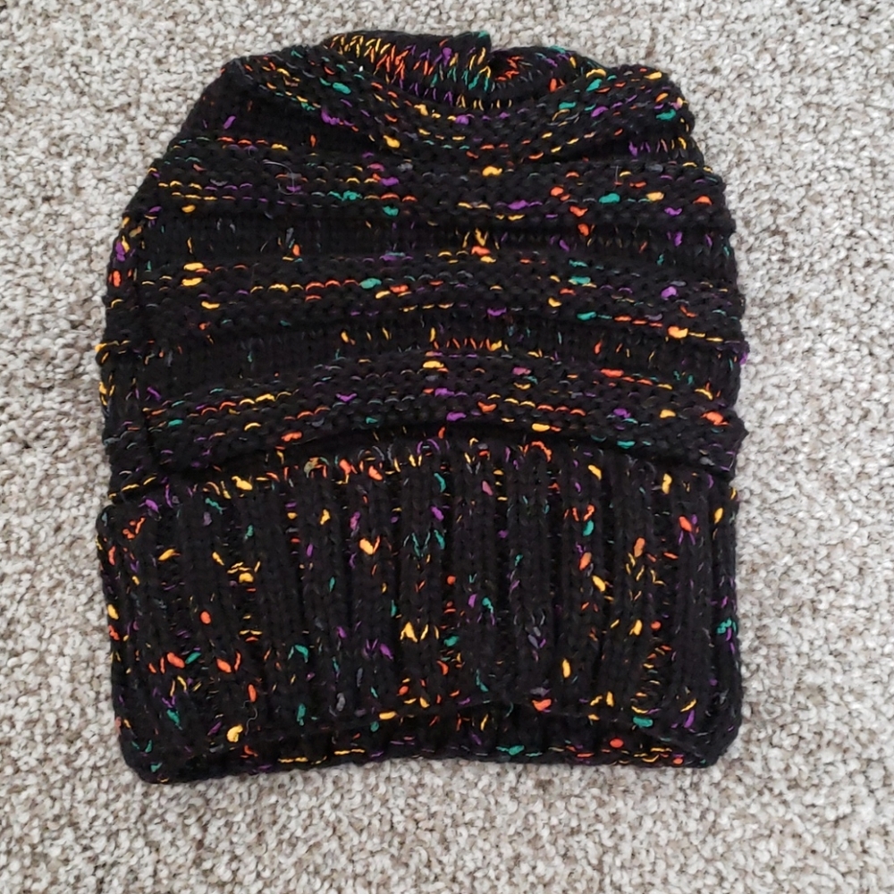 beanie - Picture 2 of 3